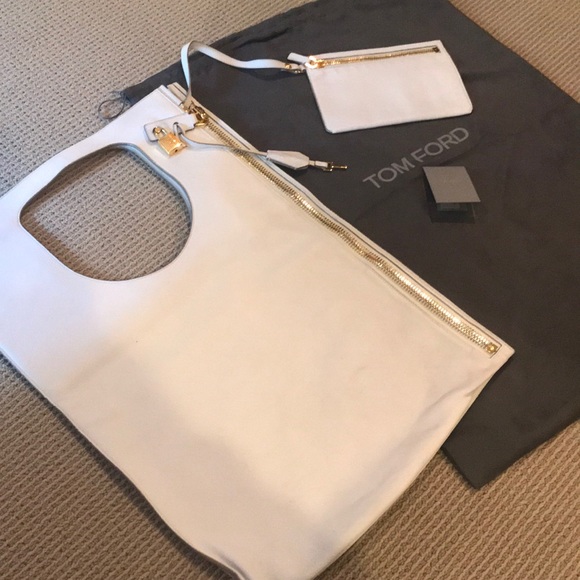 Tom Ford Handbags - TOM FORD 💥H P💥ICONIC LG ALIX SHOPPER BAG